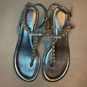 🤍Unisa Pearl Bow T Sandals Sz 9.5🤍